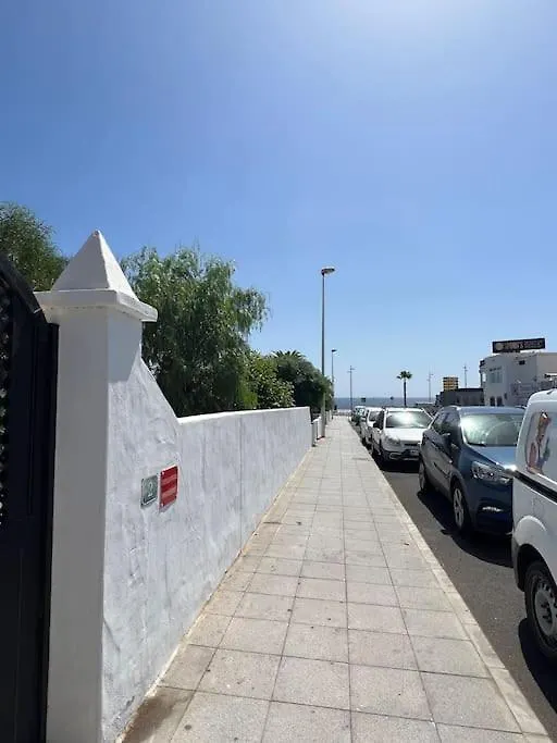 Casa Mo, 2 Bedroom Apartment Close To The Beach Puerto del Carmen