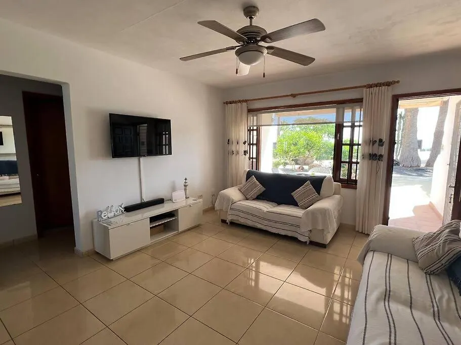 Casa Mo, 2 Bedroom Apartment Close To The Beach Puerto del Carmen