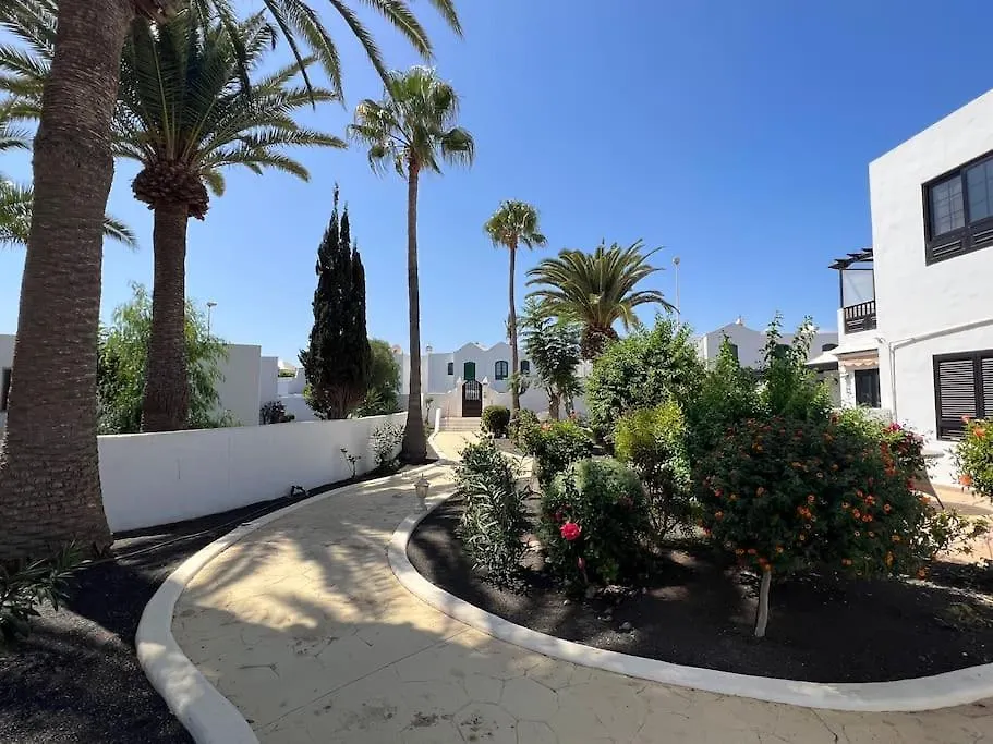 Casa Mo, 2 Bedroom Apartment Close To The Beach Puerto del Carmen   Puerto del Carmen (Lanzarote)