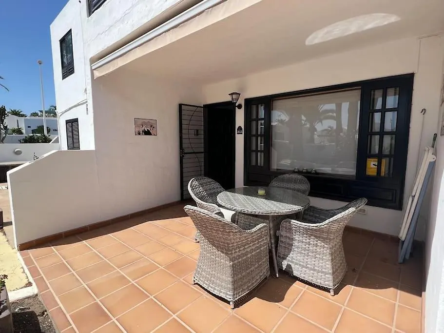 Casa Mo, 2 Bedroom Apartment Close To The Beach Puerto del Carmen  Spain