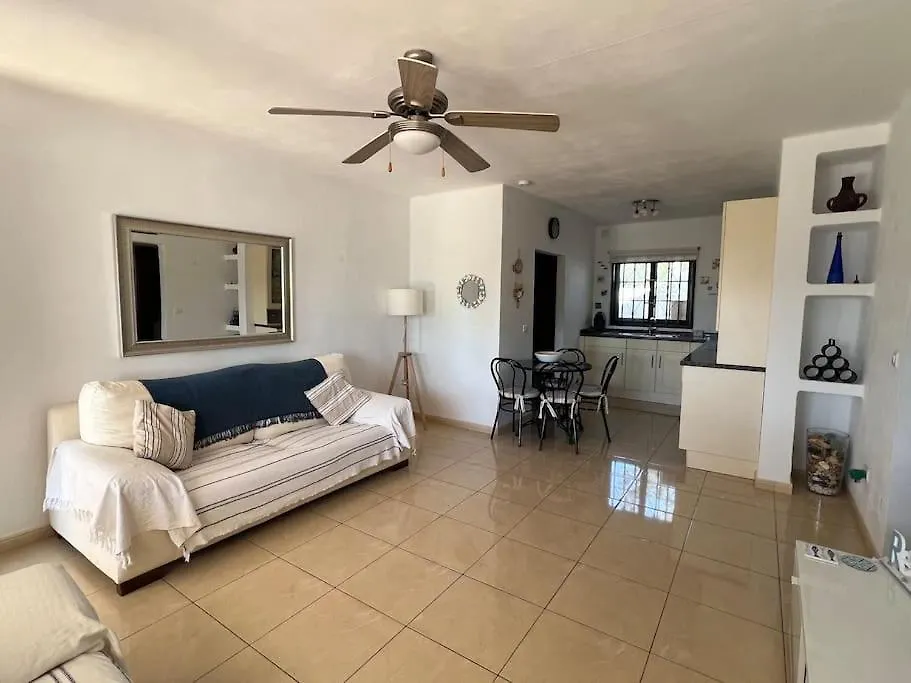 Casa Mo, 2 Bedroom Apartment Close To The Beach Puerto del Carmen  Spain