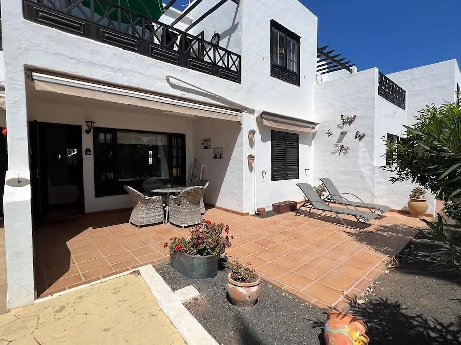 Casa Mo, 2 Bedroom Apartment Close To The Beach Puerto del Carmen  Spain